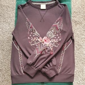 NWOT Knox Rose Embroidered Top - Size Medium